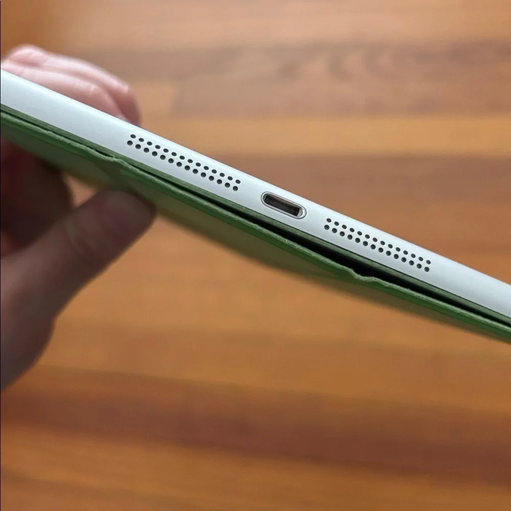 iPad Mini (1st gen) white 16GB